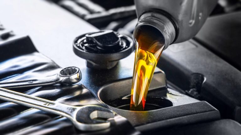 Schimb Ulei Motor Constanța | Servicii Profesionale și Filtre